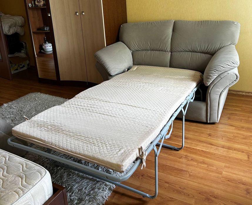 продаются два дивана