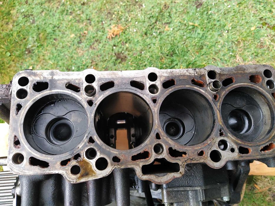 Blok silnika  VW Golf 1.9 TDI