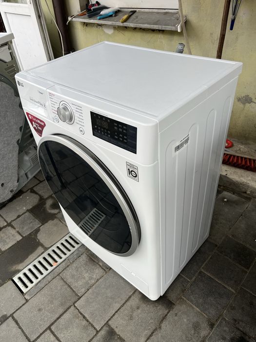 Вузька Пральна машина LG F72J7HY1W, 7 кг, 2019 рік