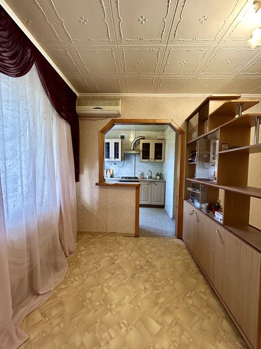 Продам 2к площа Новокодацька жм Червоний Камінь