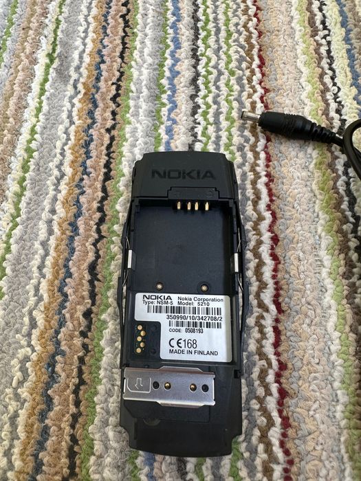 Телефон Nokia 5210 під ремонт