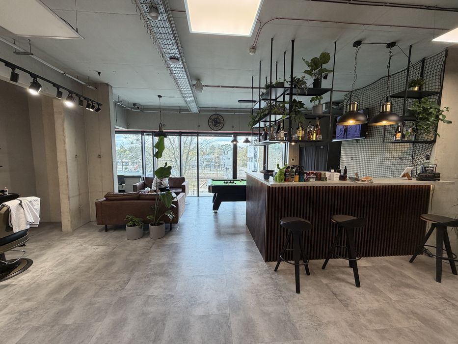 Podnajem /wynajem lokalu uslugowego