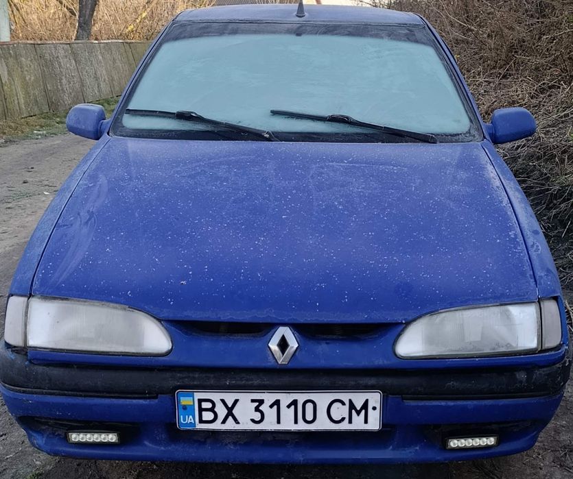 Продам Рено 19 присутній трог терміново є газ можливий обмін на ваз але потрібно зробити стартер