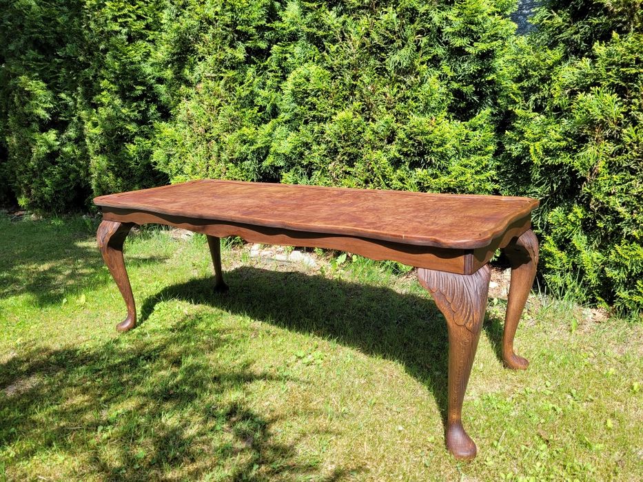 Stolik w stylu Chippendale