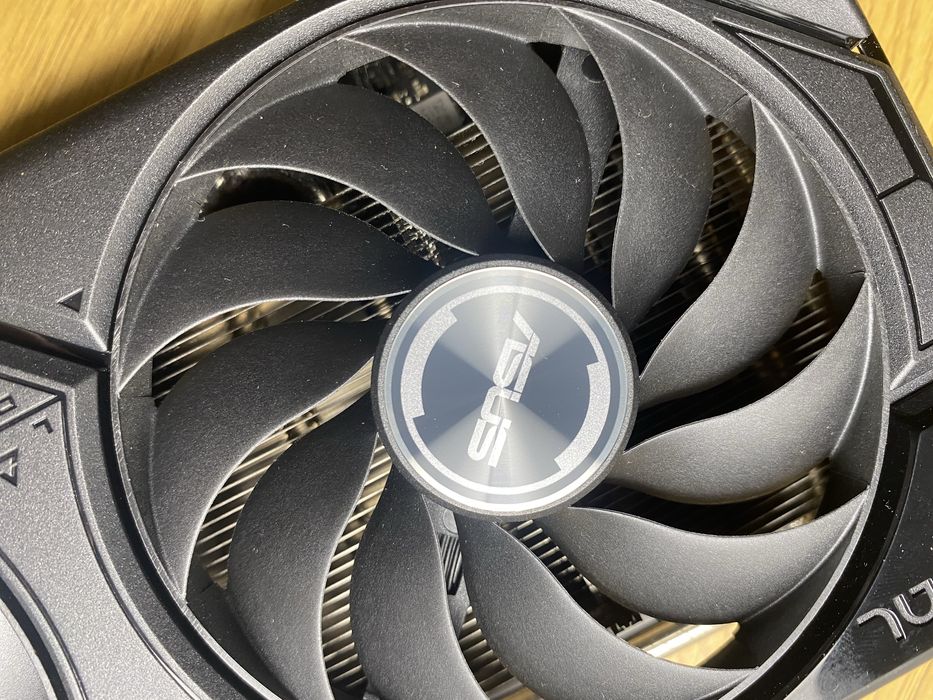 Placa Gráfica ASUS Dual EVO GeForce RTX 4060 8GB GDDR6