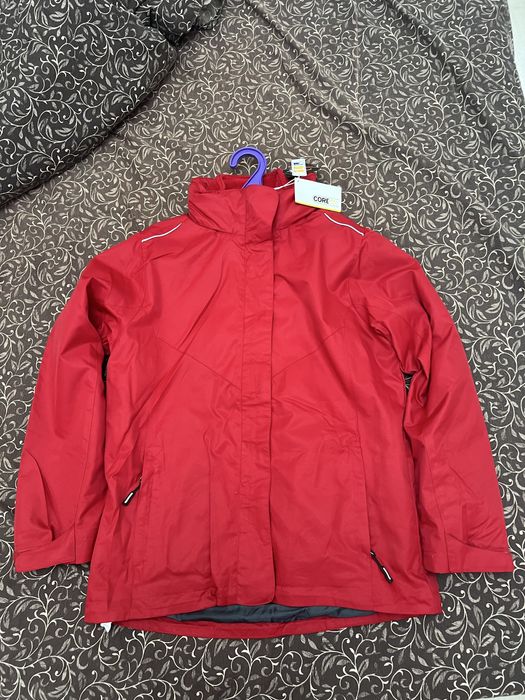 Жіноча куртка на флісі ! Нова