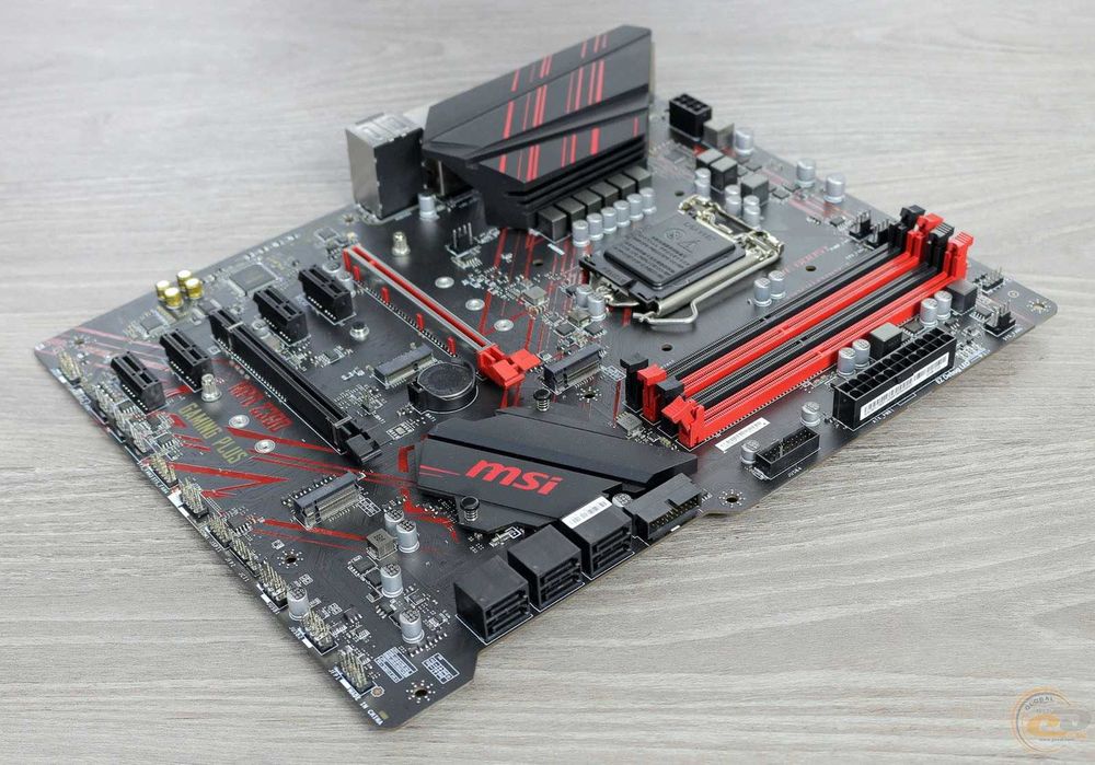 Материнська плата MSI MPG Z390 Gaming Plus