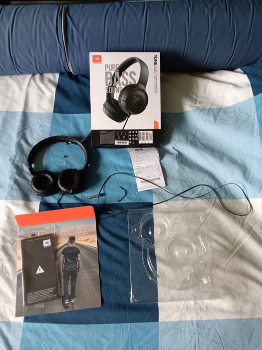 JBL Tune 500 (cabo com mic)