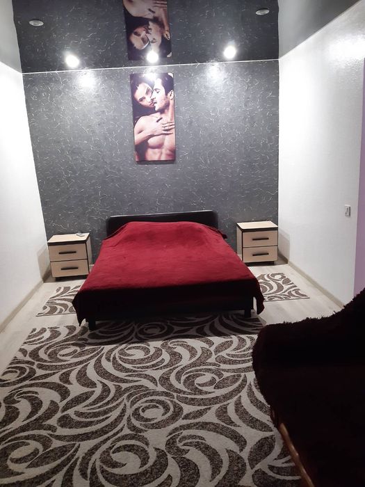 Сонячна галерея. Тисячка.Космонавтів (подобово,почасово)