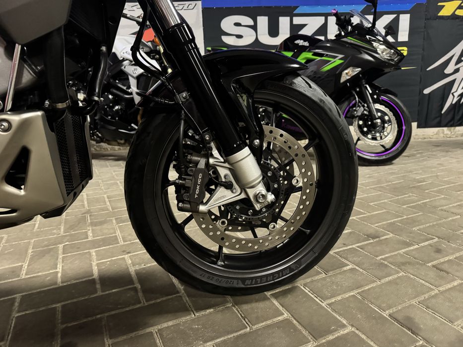 Японский мотоцикл Honda VFR800X 2015г.