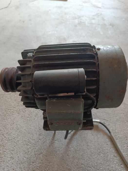 Motor monofásico, 1,5 kW bobinado novo