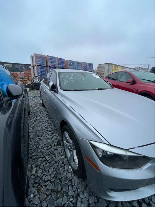 БМВ Ф30 328 2014 рік