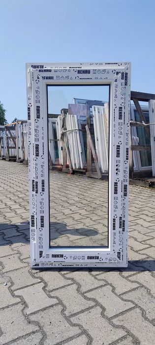 Okno nowe Rehau Smartline 56,5x113,5 Białe
