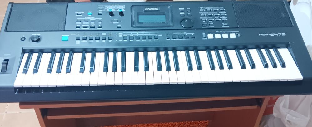 YAMAHA psr  473 particular