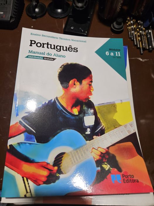 Livros escolares 8°ANO