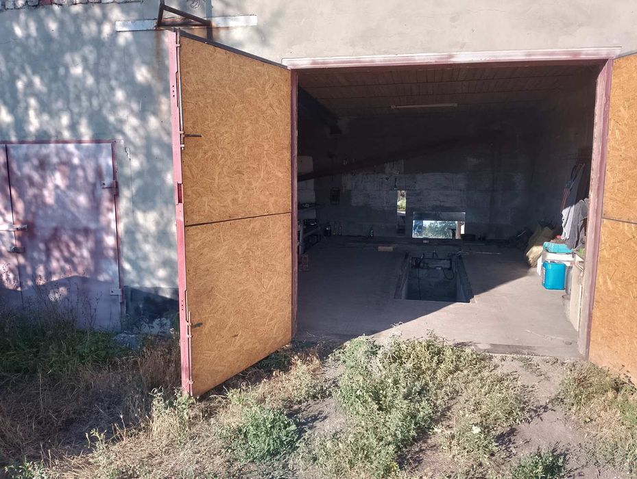 Продам гараж под СТО