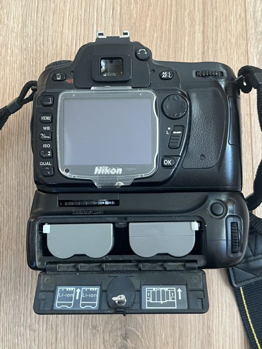 Фотоапарат Nikon D80 body