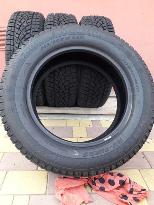 Нова зима 205/60/16. Зимняя резина 9+ мм. Новиє шини. 25 год. Акція