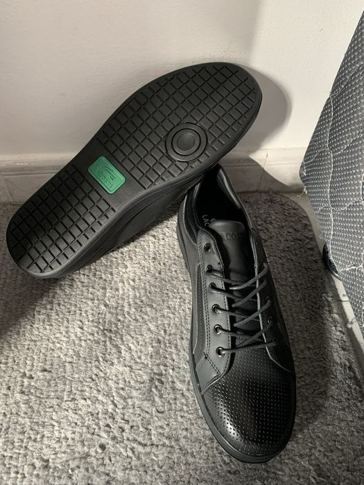 Sapatilhas Lacoste Preto- Tamanho:43- Novo nunca usado