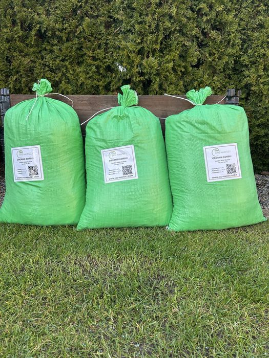 Nawóz pod kwiaty róże maliny krzewy borówki obornik