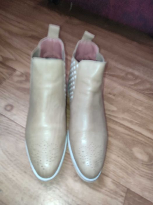 Ботинки осінь весна