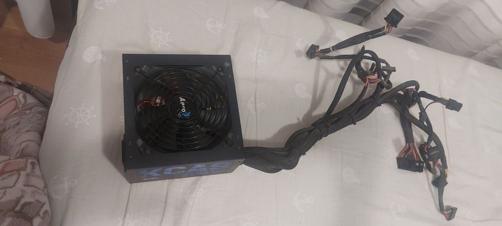 Блок живлення KCAS-500W б/в