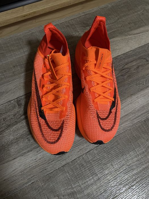 Продам , Кроссовки найк, лето, новые ни разу не одевались , 41размер!