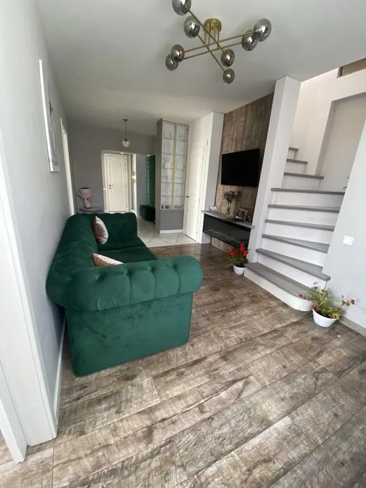 Продаж 2 кімн.квартира 110 м² 5/5 ц. Брюховичі 140000$