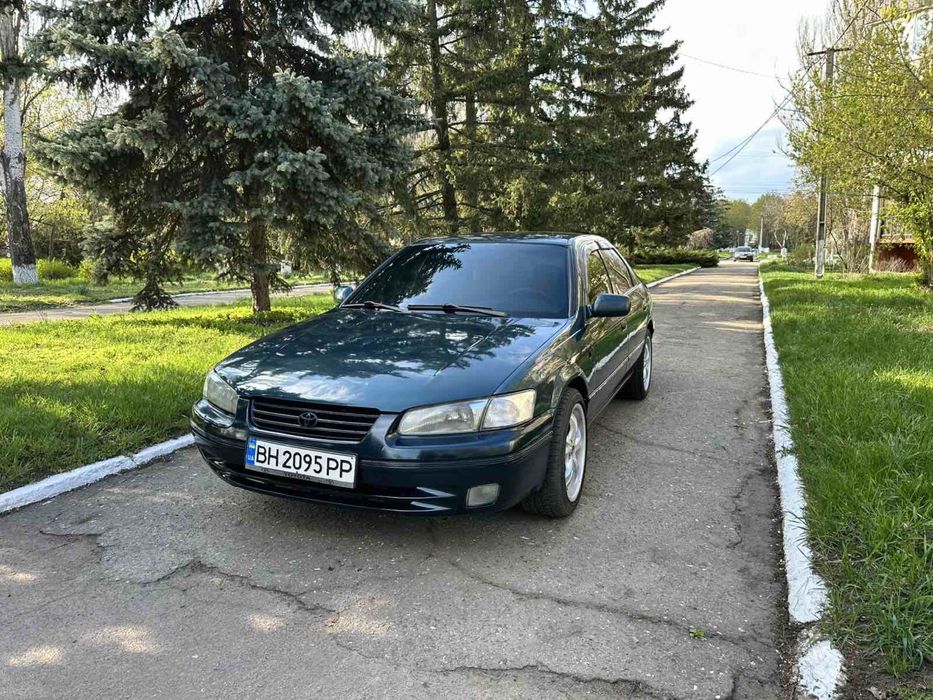 Продам тойоту камри 20