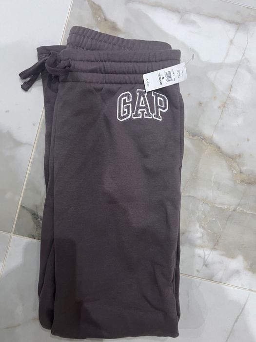 Жіночі трикотажні штани GAP