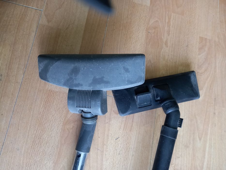 Шланг до пилососа і щітка