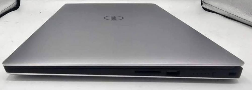 Dotykowy laptop Dell precision 5520 15,6"