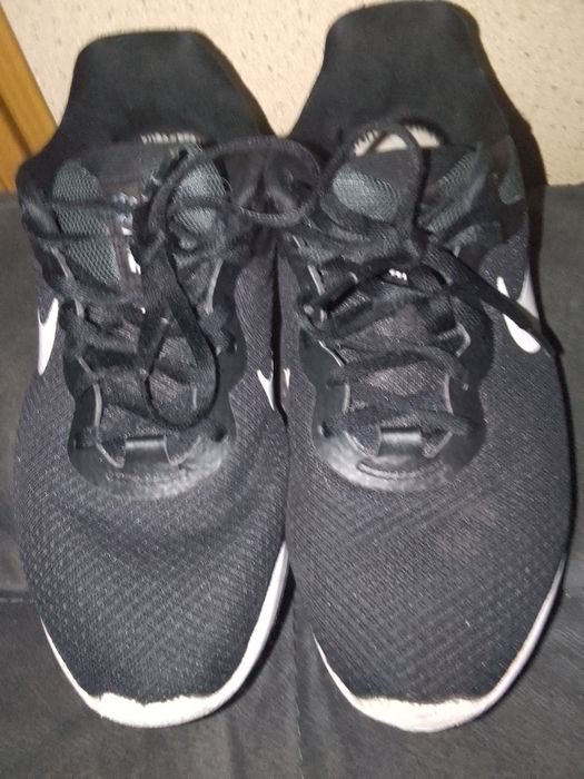 Damskie buty Nike Revolution 6 roz 39