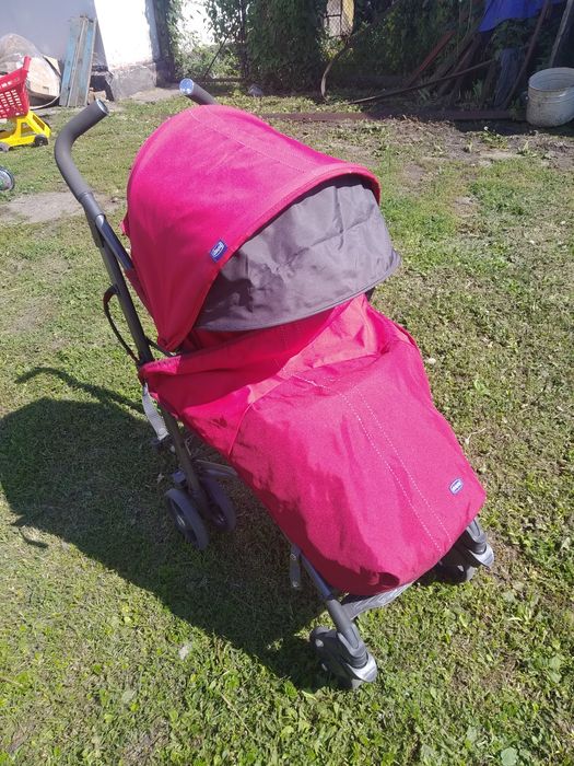 Улюблена дитяча прогулянкова коляска