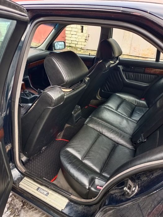 Продам BMW 5 E34