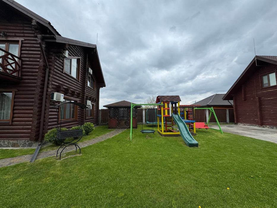 Продається база відпочинку с. СВІТЯЗЬ