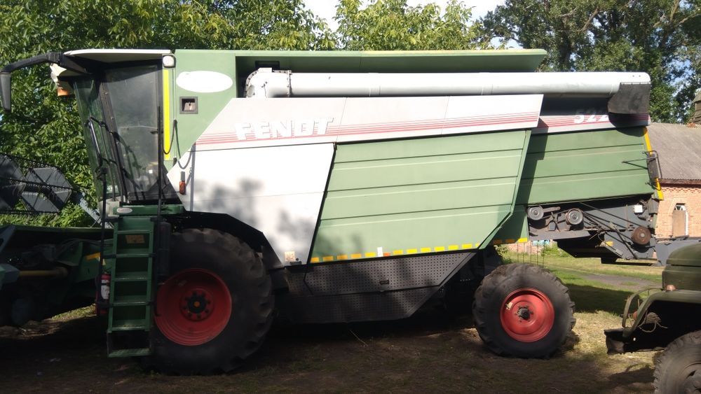 Комбайн Fendt 5220