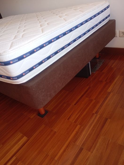 Cama base c/colchão