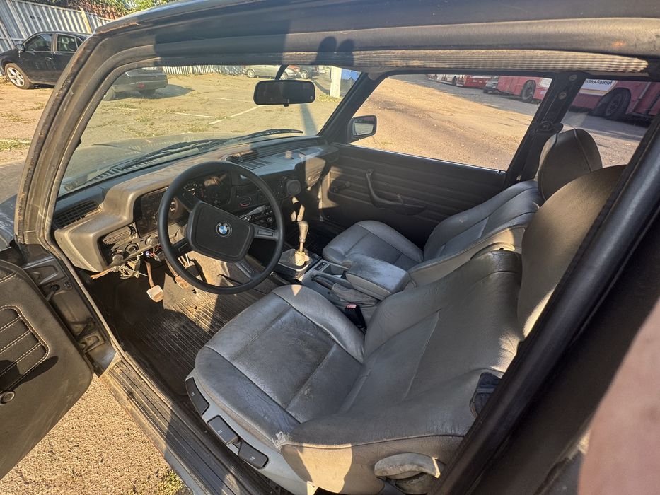 Продам BMW 318 E21