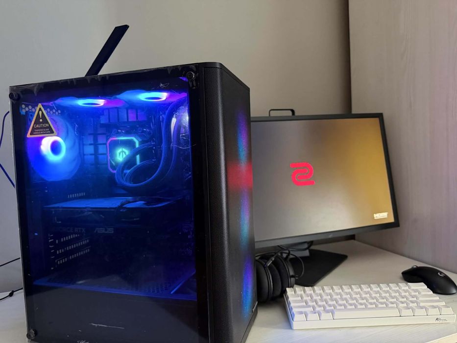 Komputer  Stacjonarny gamingowy  Pc w stanie idealnym