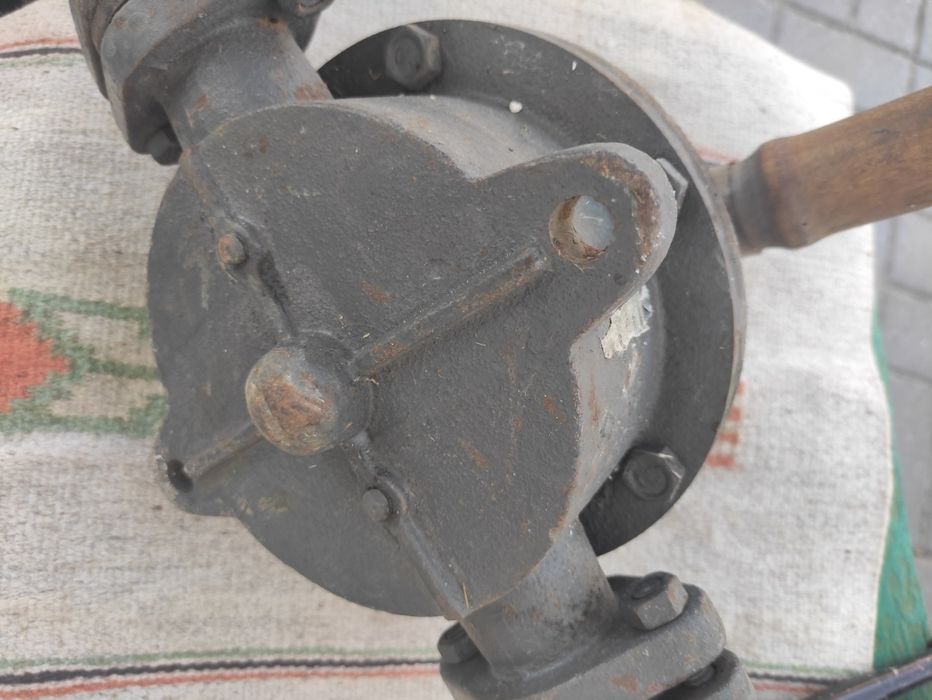 Pompa ręczna do wody Lech "nowa"