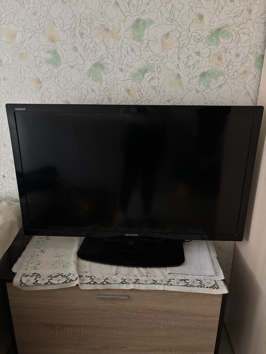 Телевізор SHARP AQUOS 40 дюйма, не smart tv