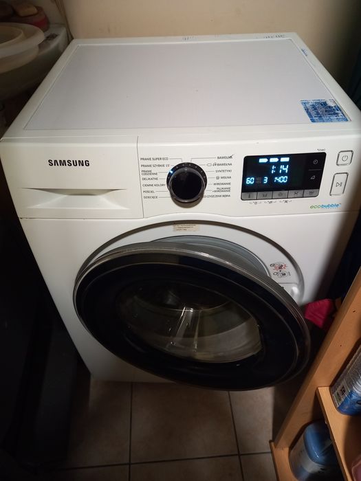 Pralka  Samsung na chodzie