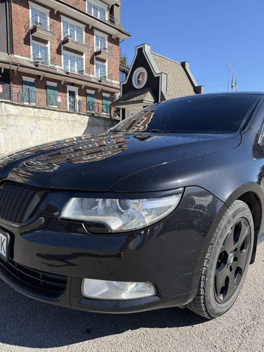 Skoda Superb ліфтбек