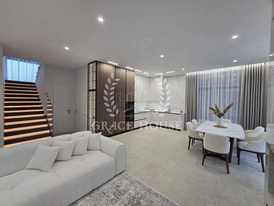 Продаж будинку 220м.кв. з ремонтом КМ Нова Ходосівка Ходосовка 8 соток