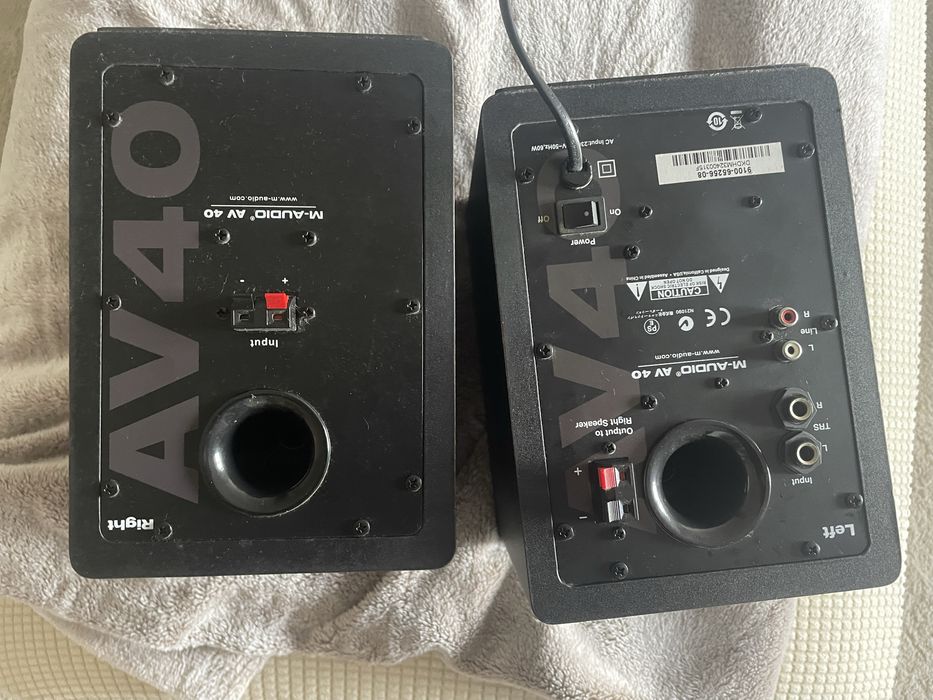 Monitores/Colunas M-Audio AV40