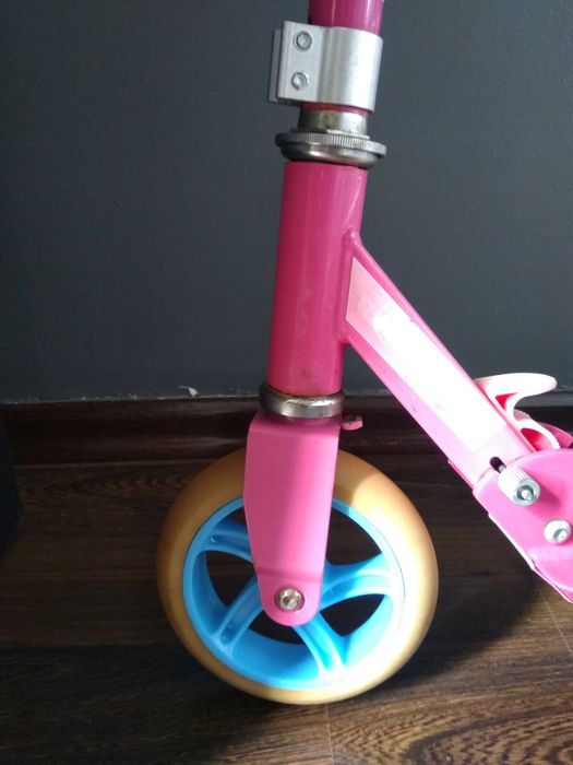 hulajnoga martes różowa butterfly