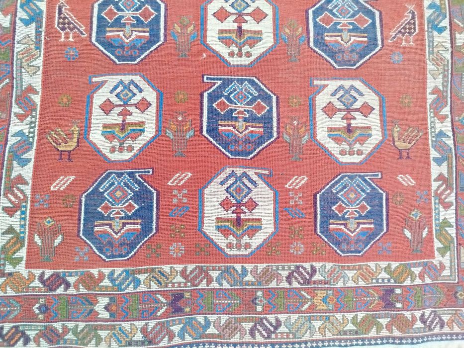 Tapete Kazak ou Kilim