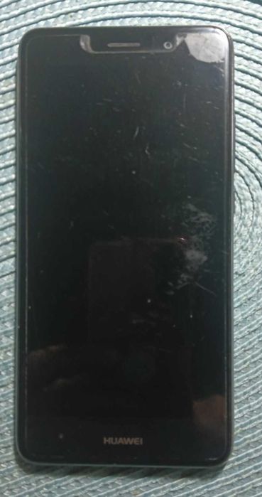 Telefon HUAWEI Y7