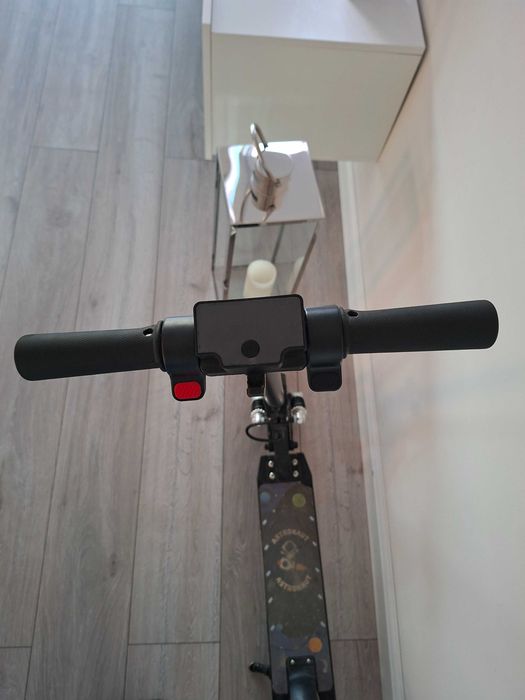 Hulajnoga elektryczna dziecięca